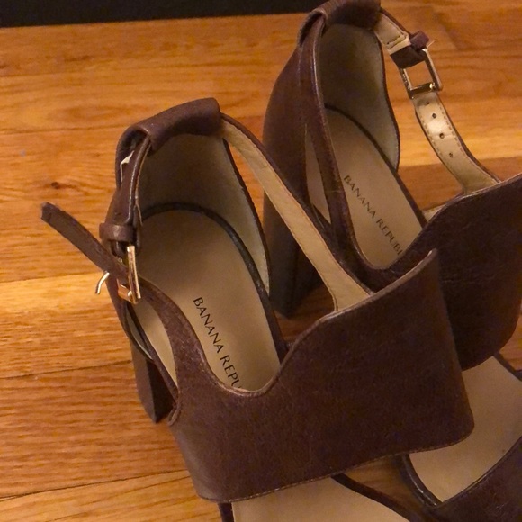 Block High Heel Shoes - Picture 7 of 8